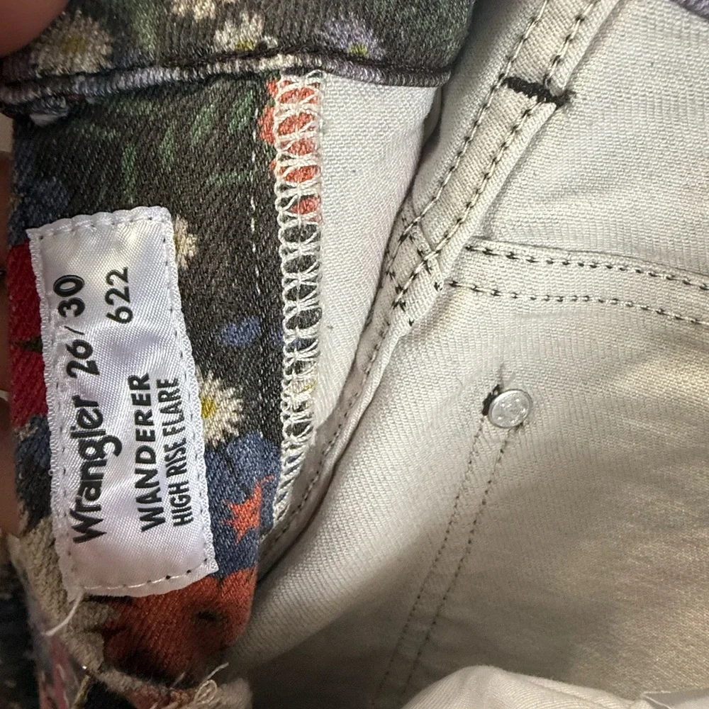 Wrangler Wander High Rise Flare Floral Jeans - Picture 5 of 6